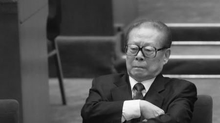 Sfregio a Jiang Zemin: una sua dedica a una scuola divelta da una ruspa