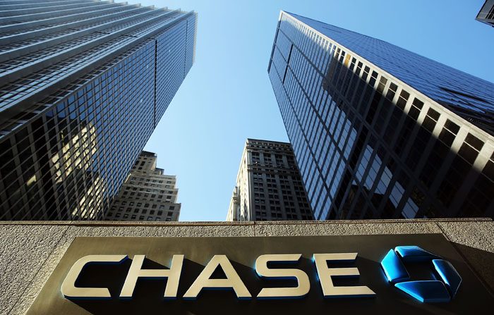 Manhattan 14 ottobre 2014, il logo del Chase Plaza a New York City. L'edificio simbolo è di proprietà di una società privata cinese che fa parte della strategia della Cina sugli investimento esteri. (Spencer Platt / Getty Images)