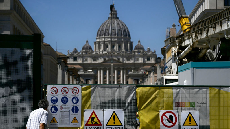 Il Vaticano durante il Giubileo, foto: FILIPPO MONTEFORTE/AFP via Getty Images).