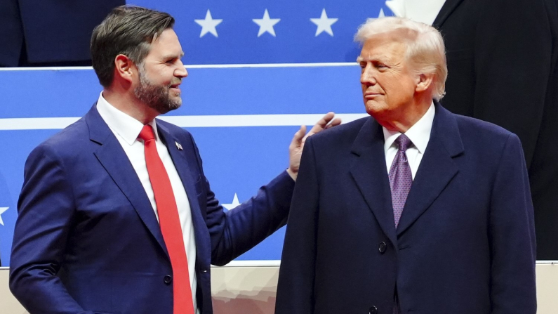 JD Vance e Donald Trump (foto di repertorio, Madalina Vasiliu/The Epoch Times).