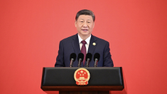 Xi Jinping sente la terra franargli sotto i piedi