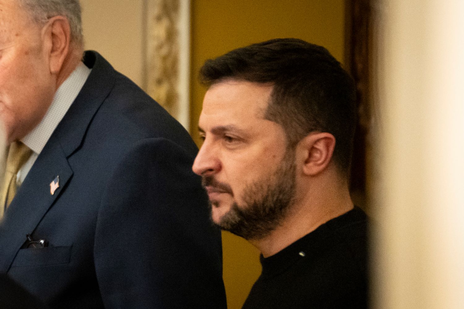 Zelensky continua a chiedere “garanzie di sicurezza”