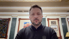 Zelensky: Ucraina pronta ai colloqui per fermare gli attacchi contro i civili
