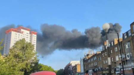 Incendio in una sottostazione elettrica a Londra