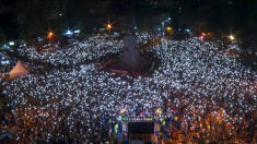Studenti serbi in piazza per chiedere giustizia
