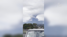Vulcano Poás in Costa Rica erutta