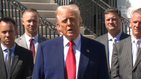 Trump commenta la sospensione dei dazi