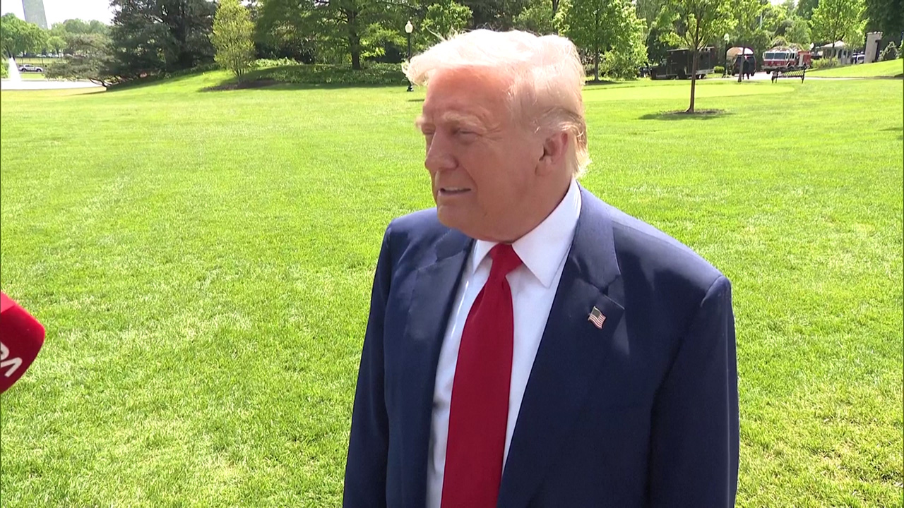 Trump appoggia l’arcivescovo conservatore di New York Timothy Dolan