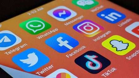 25 mila post cancellati da Big Tech in Australia per “disinformazione”