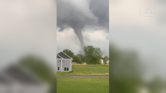 Tornado attraversa un sobborgo del Wisconsin