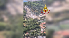 Ricognizione aerea su Pozzuoli dopo il terremoto