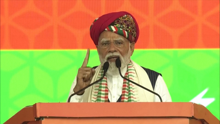 Il Primo ministro indiano Modi lancia un avvertimento al Pakistan