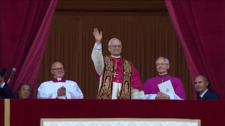 Il cardinale americano Robert Francis Prevost diventa papa Leone XIV