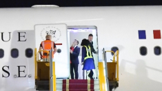 La manata (di Brigitte ?) a Macron