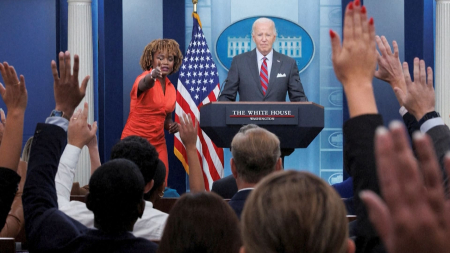 L’ex portavoce di Biden lascia il Partito Democratico