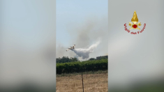 Fiamme a Bernalda, evacuate due palazzine per un incendio