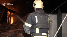 Droni russi colpiscono villaggio a Sumy, uccisi un bambino e due adulti