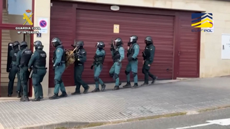 Video: Reuters