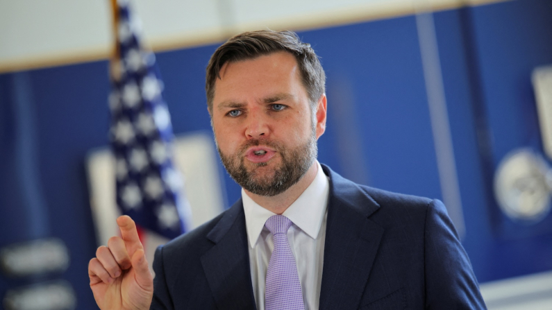 JD Vance (foto archivio, REUTERS/Daniel).