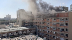 Israele colpisce siti nucleari, l’Iran colpisce un ospedale