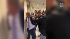 Il candidato sindaco di New York Brad Lander arrestato al tribunale per l’immigrazione