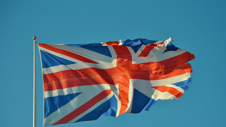 Ministro Difesa inglese: valutiamo utilizzo siti militari come alloggi temporanei richiedenti asilo
