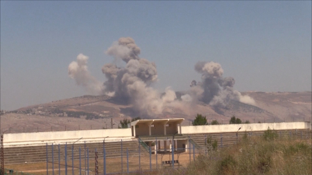 Fumo denso nel sud del Libano dopo raid israeliani