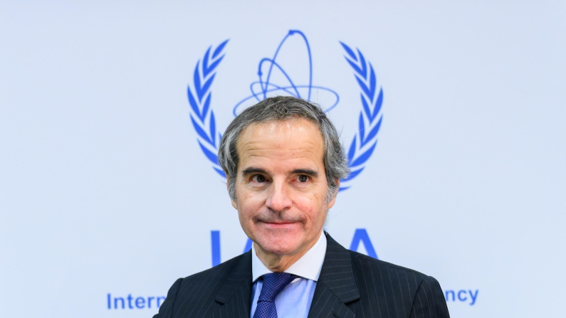 Rafael Mariano Grossi (foto di archivio EPA/MAX SLOVENCIK via Ansa).
