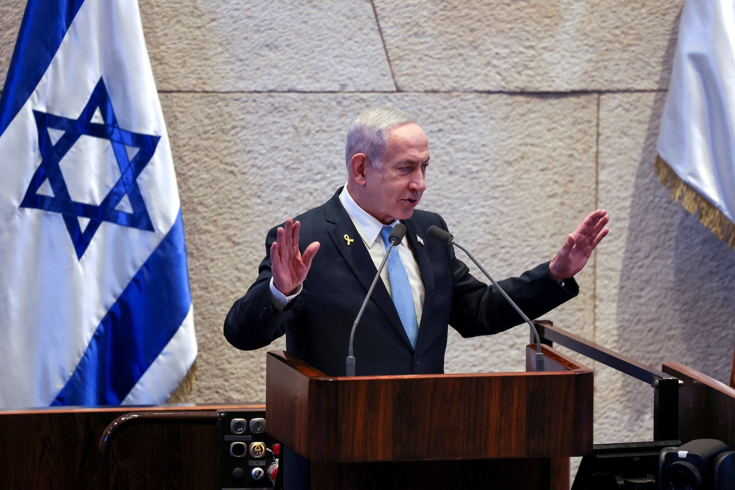 Duro attacco dell’opposizione a Netanyahu sulla gestione della sicurezza