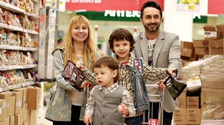 Roccella: la nostra priorità è la famiglia