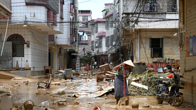 Danni causati da un'inondazione, nella contea di Huaiji di Zhaoqing, provincia del Guangdong, Cina , 19 giugno 2025. (REUTERS)

