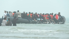 Clandestini perdono la barca per il Regno Unito al largo della Francia