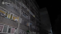 Ucraina ancora sotto attacco: raid russi colpiscono la regione di Sumy, 14 feriti