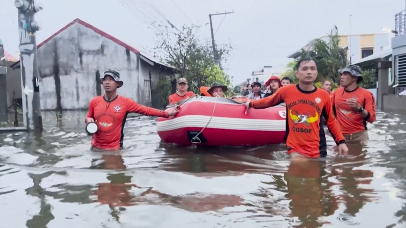 Video: Reuters /courtesy "Philippine Coast Guard"