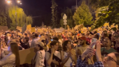 Gli ucraini protestano contro la legge che limita l’indipendenza degli organi anticorruzione