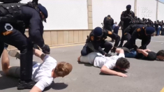 L’Azerbaigian mette in mostra detenuti russi mentre crescono le tensioni col Cremlino