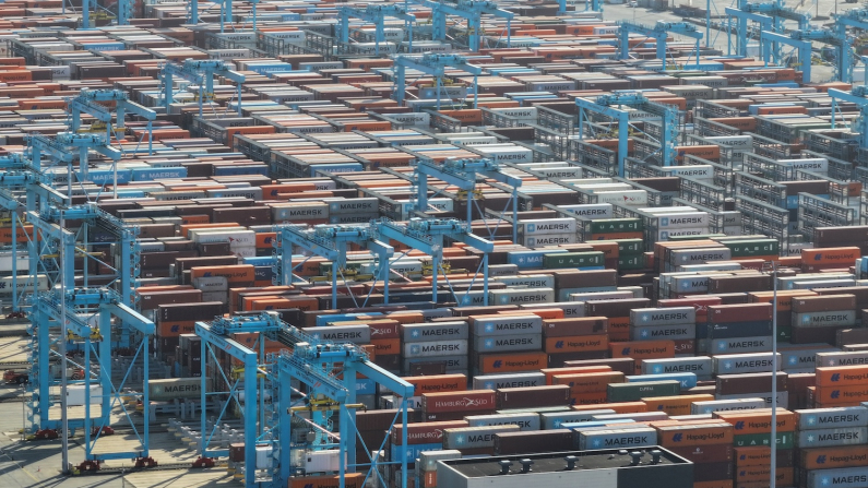 Vista del porto di Rotterdam (foto   REUTERS/Bart Biesemans)