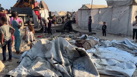 Due italiani tra i 19 attivisti fermati a bordo della nave Handala