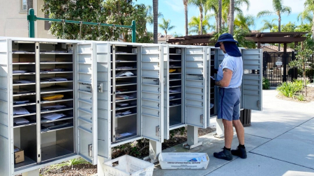 Trump azzera l’esenzione dazi alle merci di basso valore