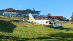 Atterraggio di emergenza su un campo da golf a Sydney