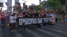 Israeliani protestano per chiedere la fine della guerra a Gaza e il rilascio degli ostaggi