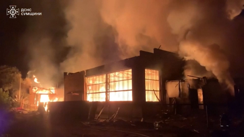 Attacco russo a Sumy (screenshot  da video Reuters).