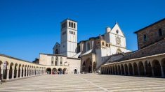 Giuli: arginare la desertificazione culturale con la bellezza