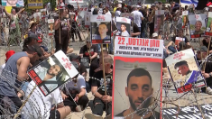 Famiglie degli ostaggi israeliani protestano a Gerusalemme