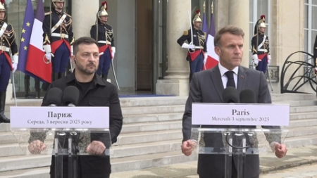 Macron: garanzie di sicurezza per l’Ucraina pronte