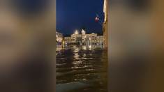 Strade di Trieste allagate dopo le forti piogge