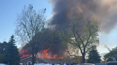 Terrore in Michigan: attacco armato contro chiesa mormone, spari e incendio dopo lo schianto di un veicolo