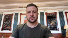 Zelensky: la Russia rafforza gli attacchi nei settori del fronte
