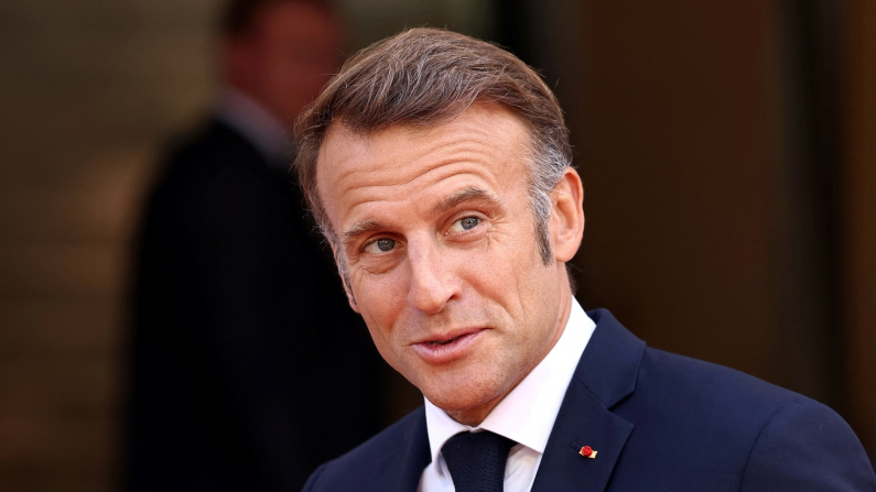 Emmanuel Macron  (foto d'archivio REUTERS/Manon Cruz/Pool).