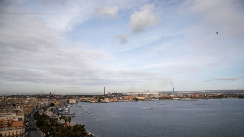 Ex Ilva, Taranto. Foto: REUTERS/Ciro De Luca/File Photo